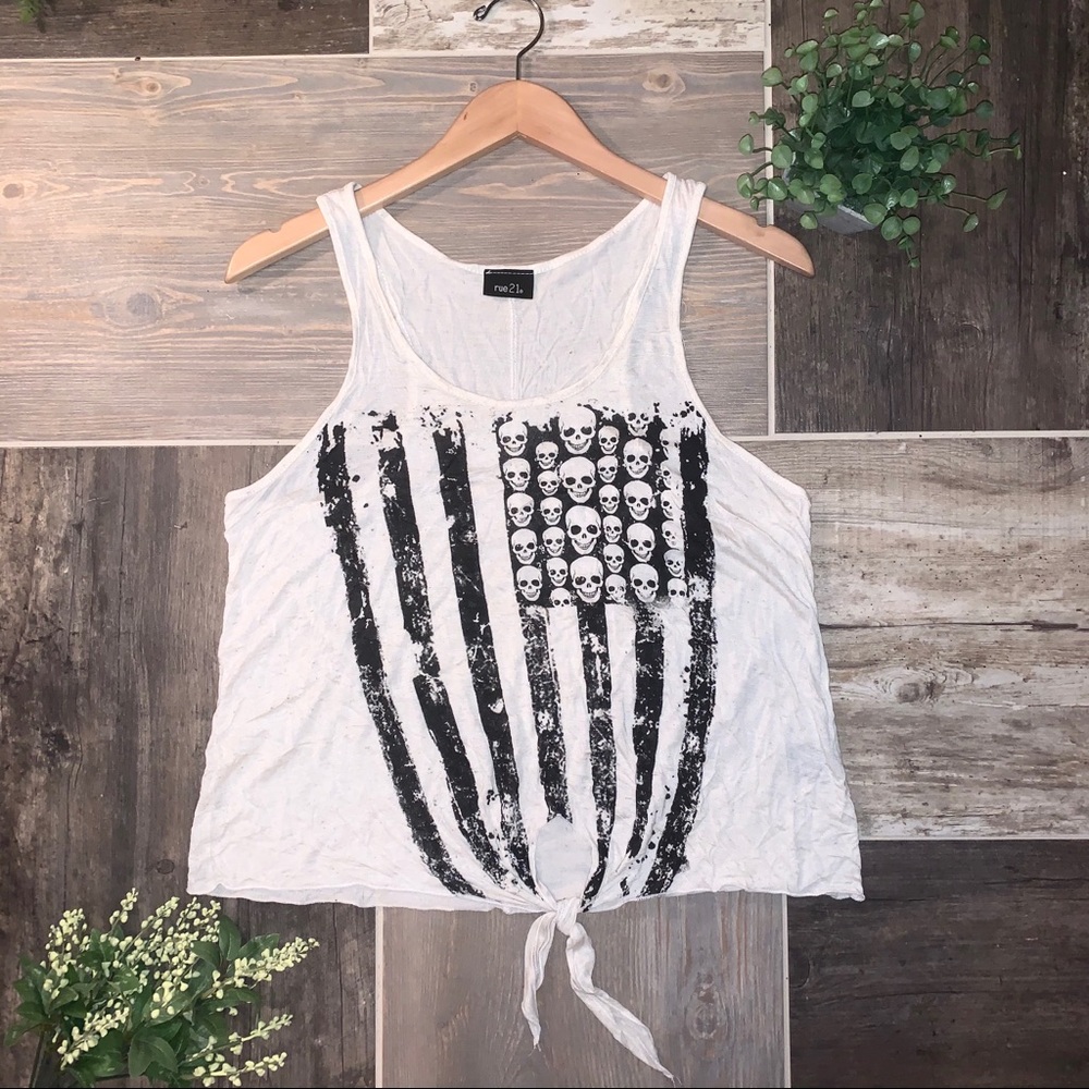 🌸Rue21 Skull Tank